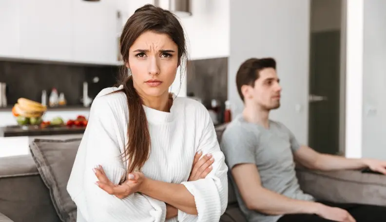 27 serieuze manieren om een ​​man te laten beseffen dat hij jou aan het verliezen is Zich zorgen maken